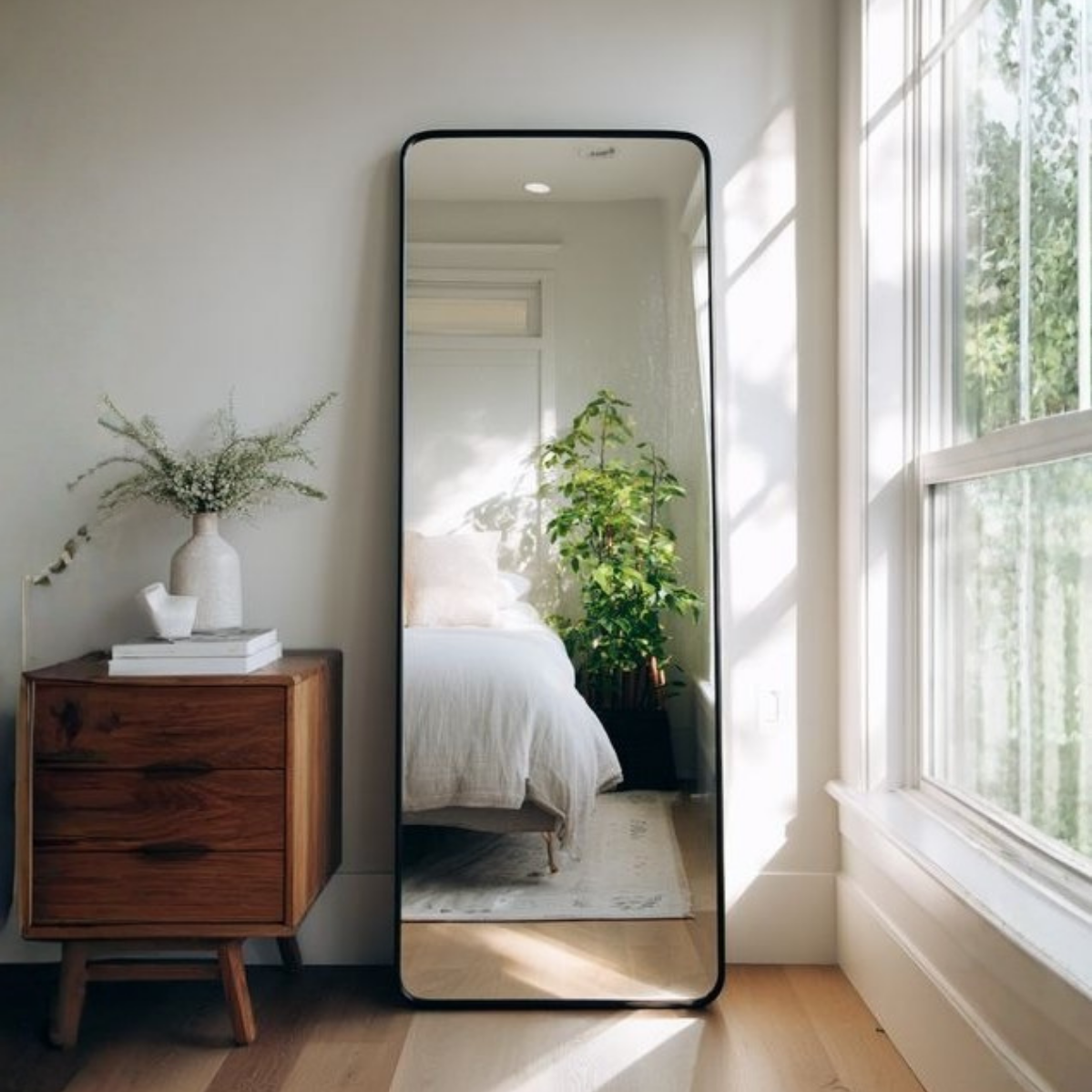 Mobile Shape Black frame standing mirror 5/1.5 ft - Mirror World BD