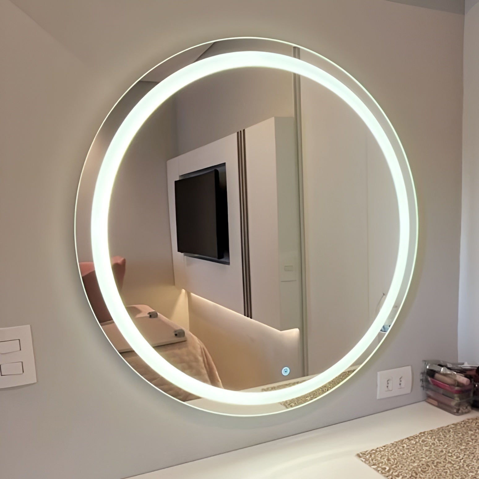 Round LED Mirror Golden frame 30*30 inch with touch sensor